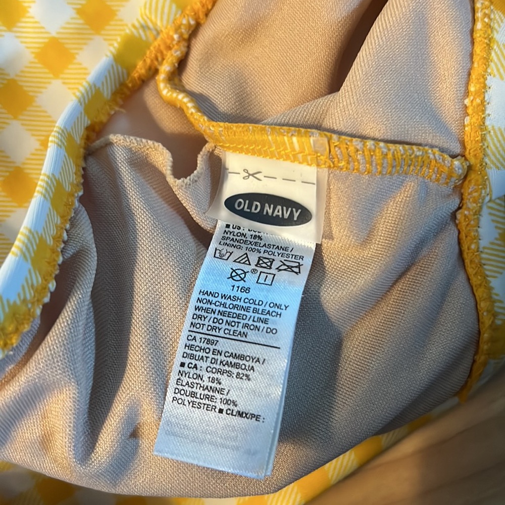 Old Navy Gingham Bikini Top Size M - Picture 3 of 3